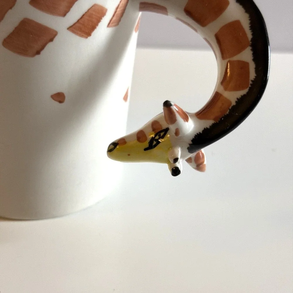 Pier One Giraffe Mug Hand Painted Stoneware‎ Cup 3D Design Unique Animal Lover